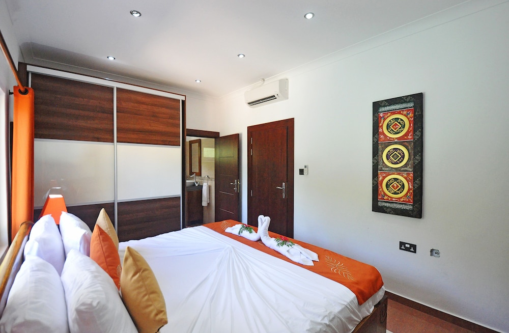 Yasad Luxury Beach Residence 7/50