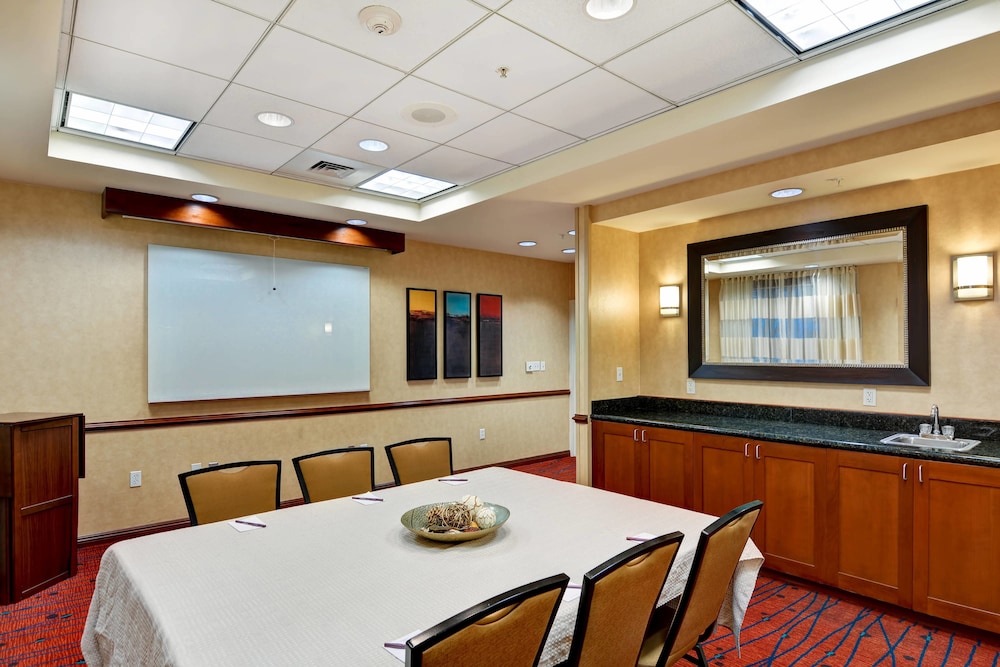 Residence Inn by Marriott Morgantown Medical Center Area 31/35