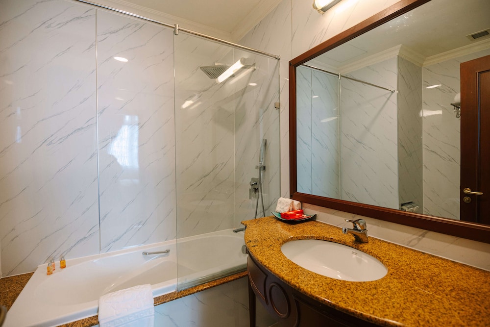 Dalat Hotel Du Parc 49/49