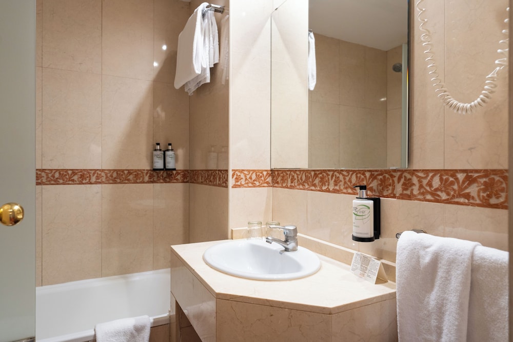 Sunotel Junior Hotel 47/50