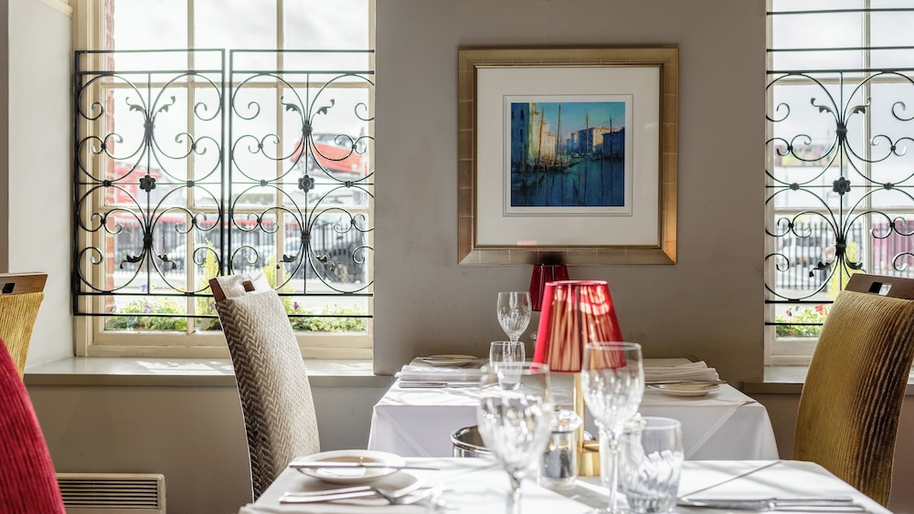 Ennios Boutique Hotel 35/50