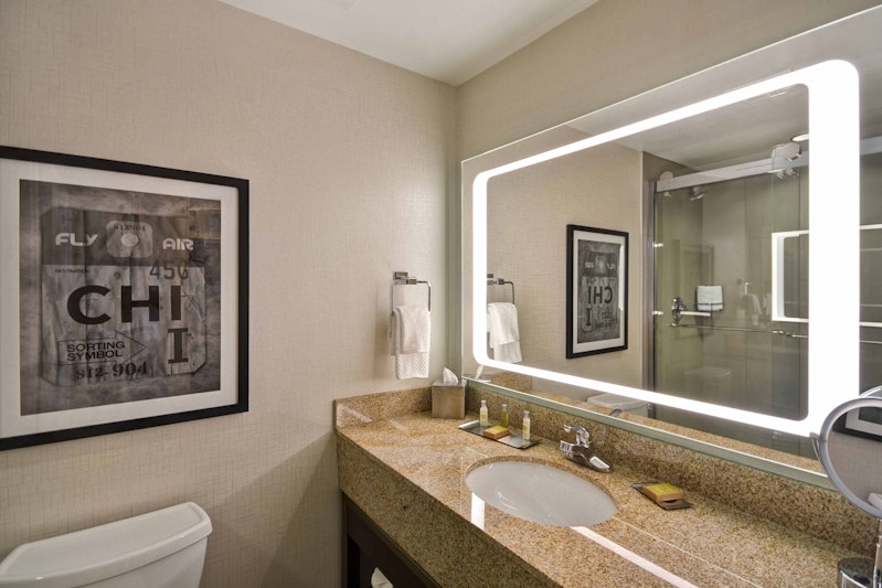 DoubleTree by Hilton Chicago Midway Airport 48/48