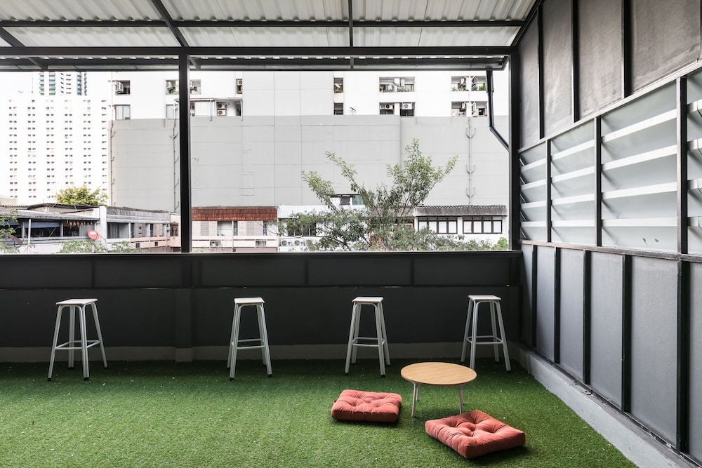 The Cocoon Hostel 3/49