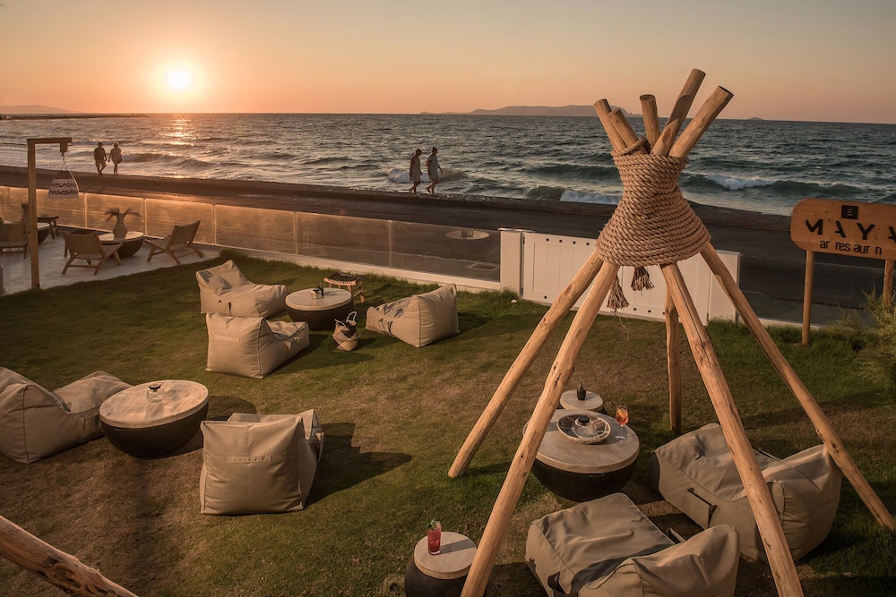 Enorme Maya Beach Adults Only 57/59