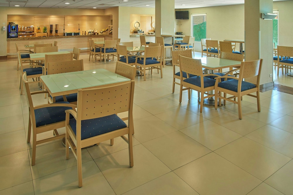 City Express by Marriott Ciudad Obregon 46/60