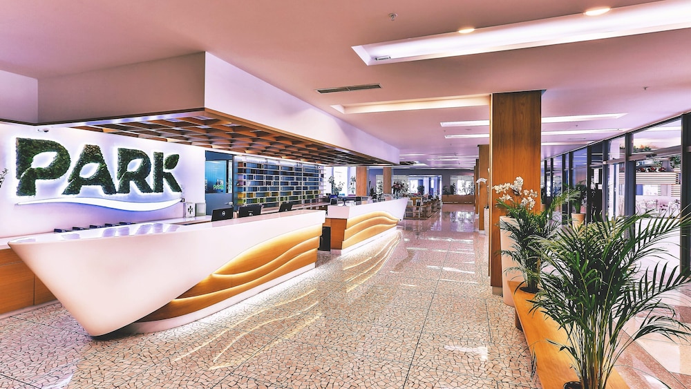 Carine Hotel Park 10/61