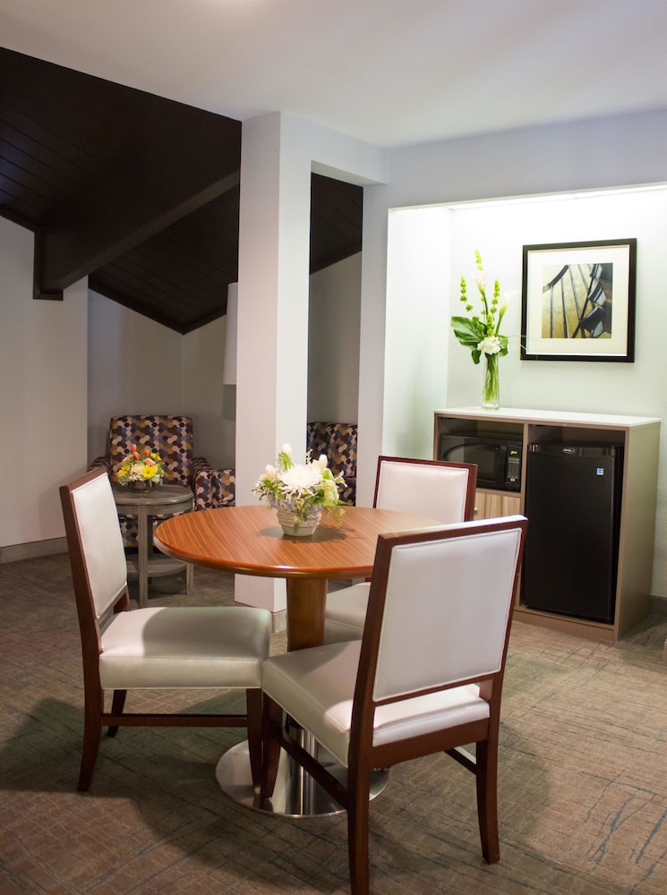 Baymont by Wyndham Maumee Toledo 33/37