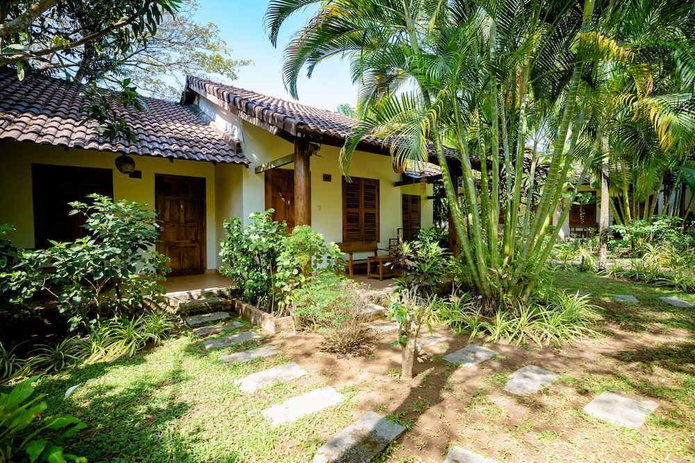 La Mer Resort 3/66