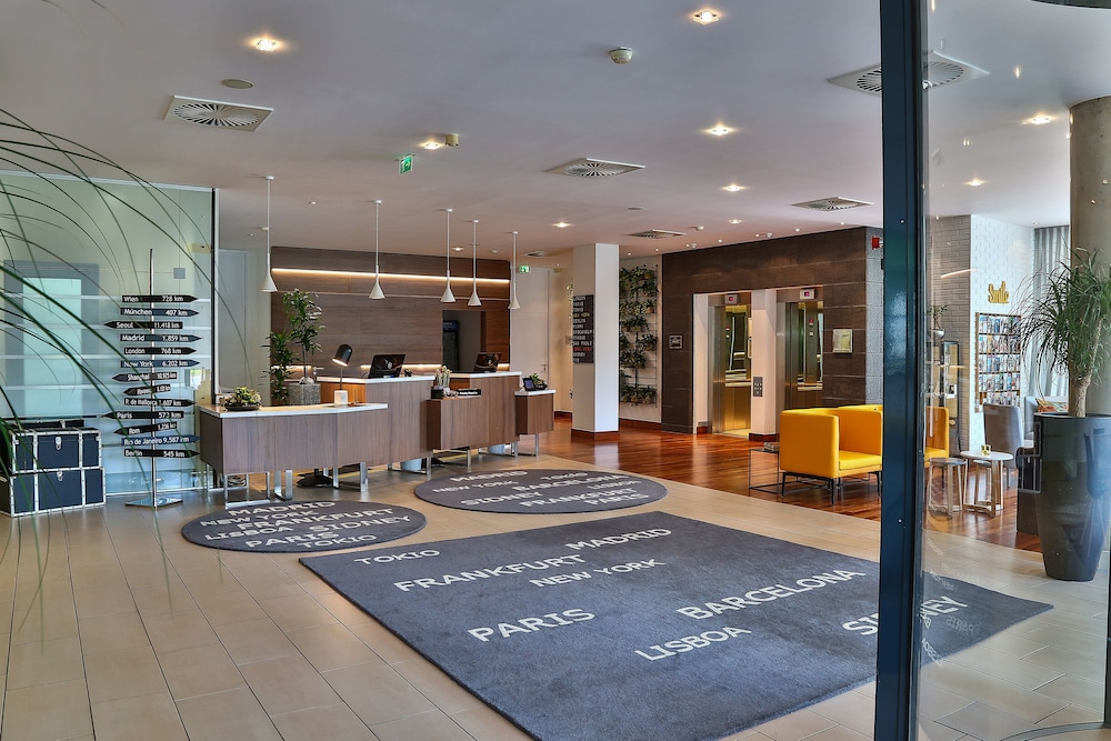 Hotel Frankfurt Messe Affiliated By Melia 11/73