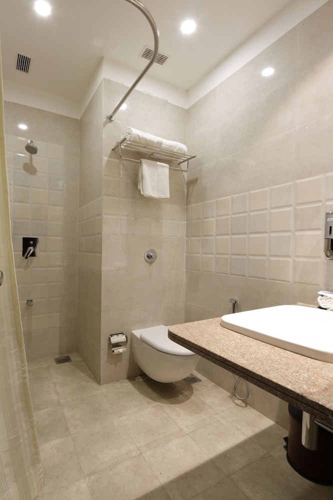 REGENTA Inn Ranip Ahmedabad 27/32
