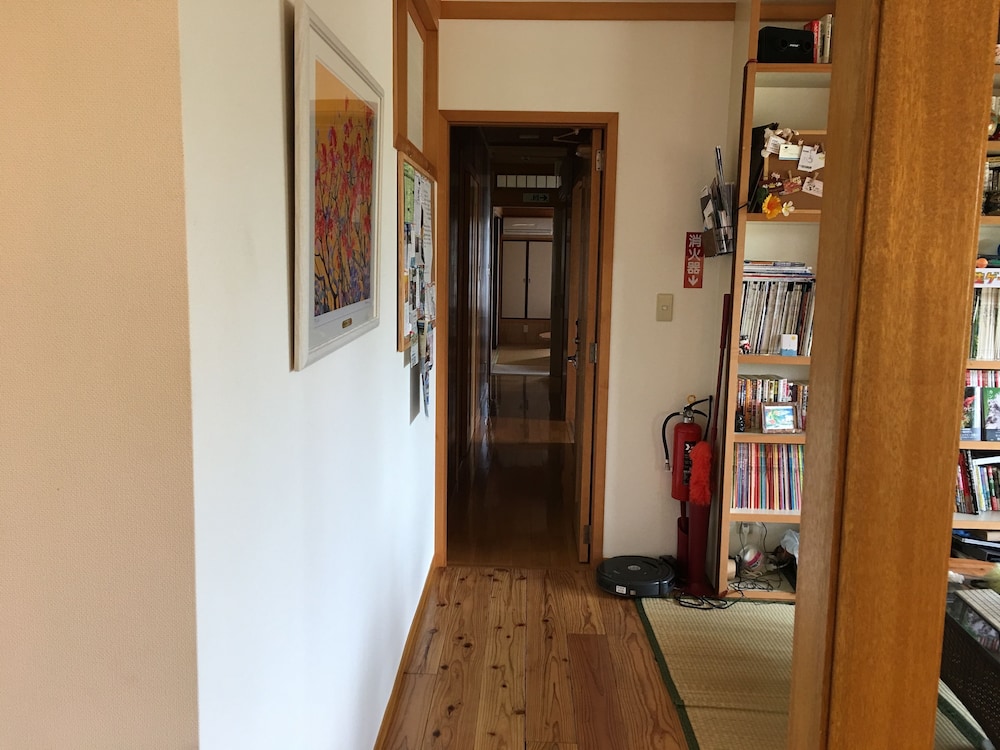 Hali Hali House 8/41