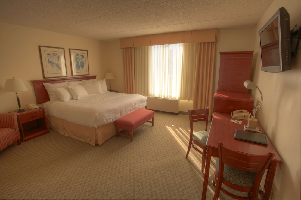 Coast Wenatchee Center Hotel 16/49