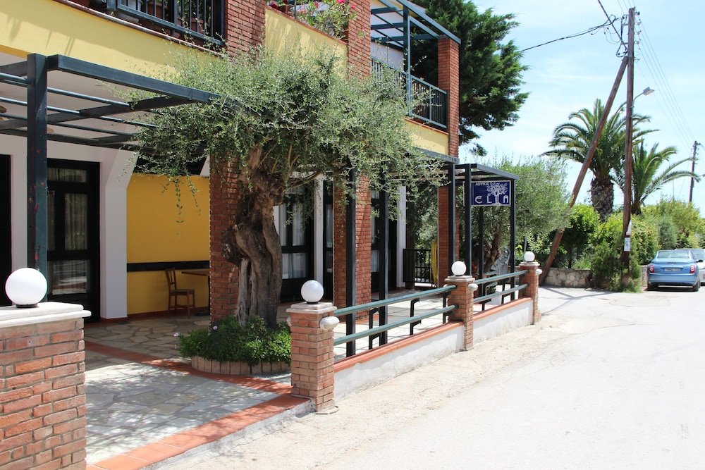 Elia Apartments photo5
