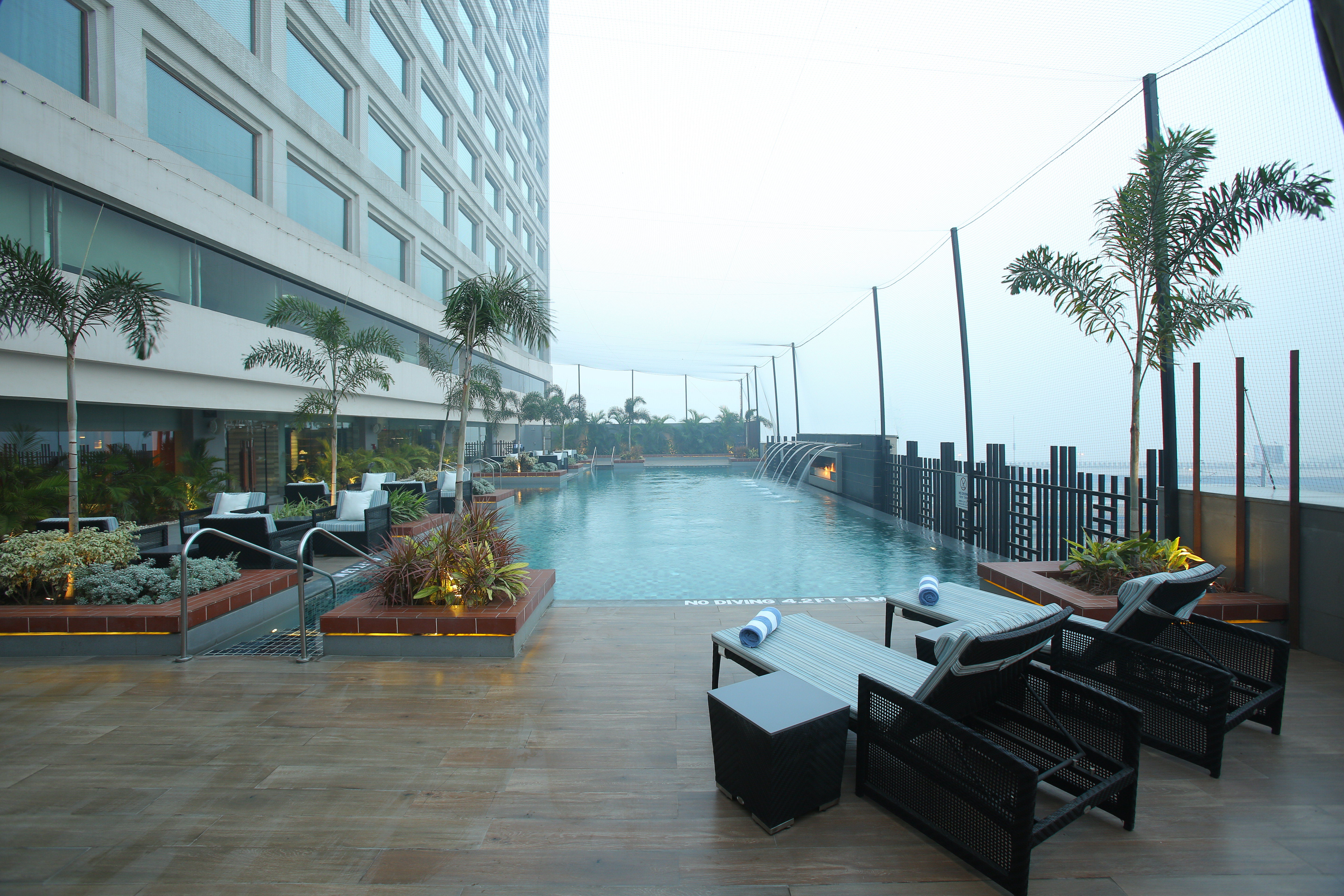 Crowne Plaza New Delhi Mayur Vihar Noida 62/64