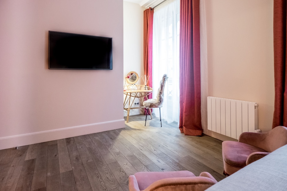 1Er Etage Sopi 63/70