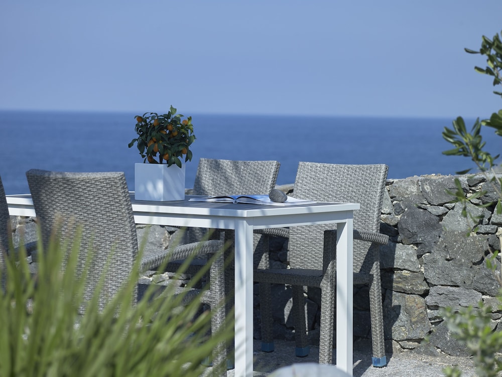 Aurora Luxury Hotel & Spa 41/45