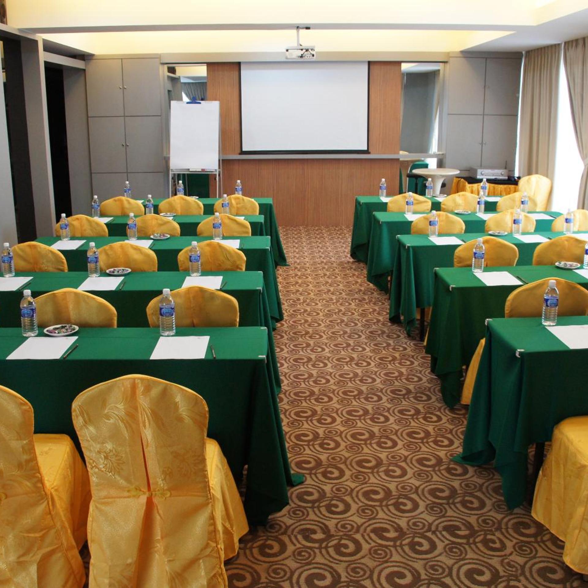 Hotel Balik Pulau 43/51