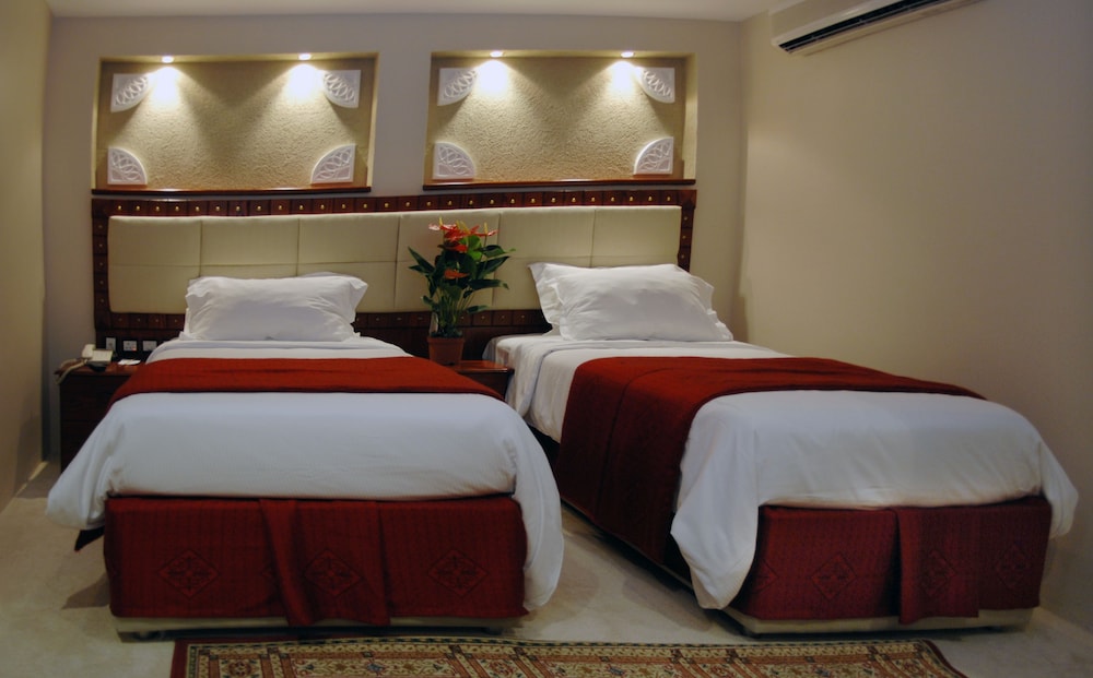 Al Liwan Suites Doha 22/67