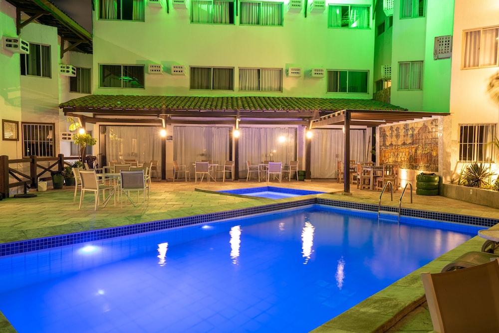 Hotel Costeiro 61/64