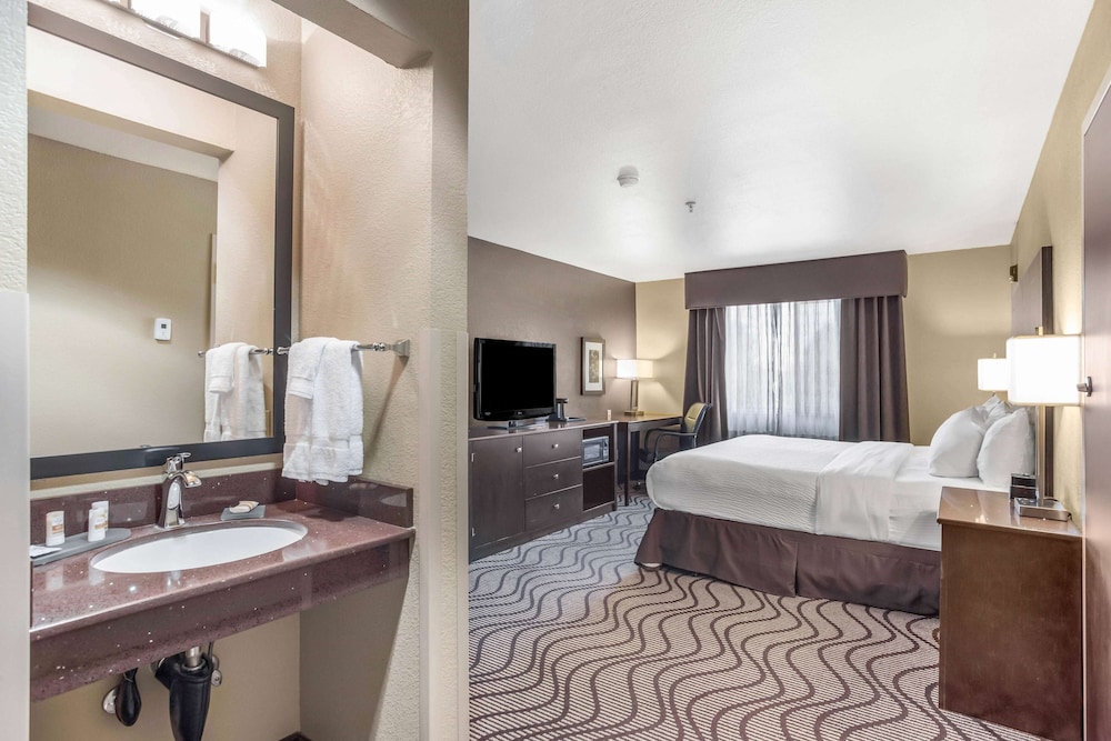 La Quinta Inn And Suites By Wyndham Meridian Boise West 17/35