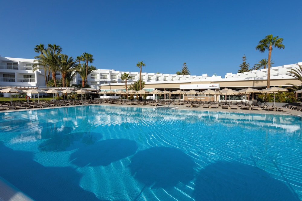 Riu Paraiso Lanzarote in PLAYA DE LOS POCILLOS