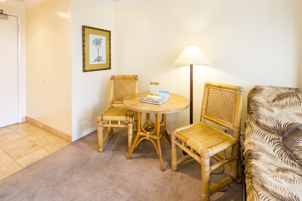 Castle Waikiki Grand Hotel 39/70