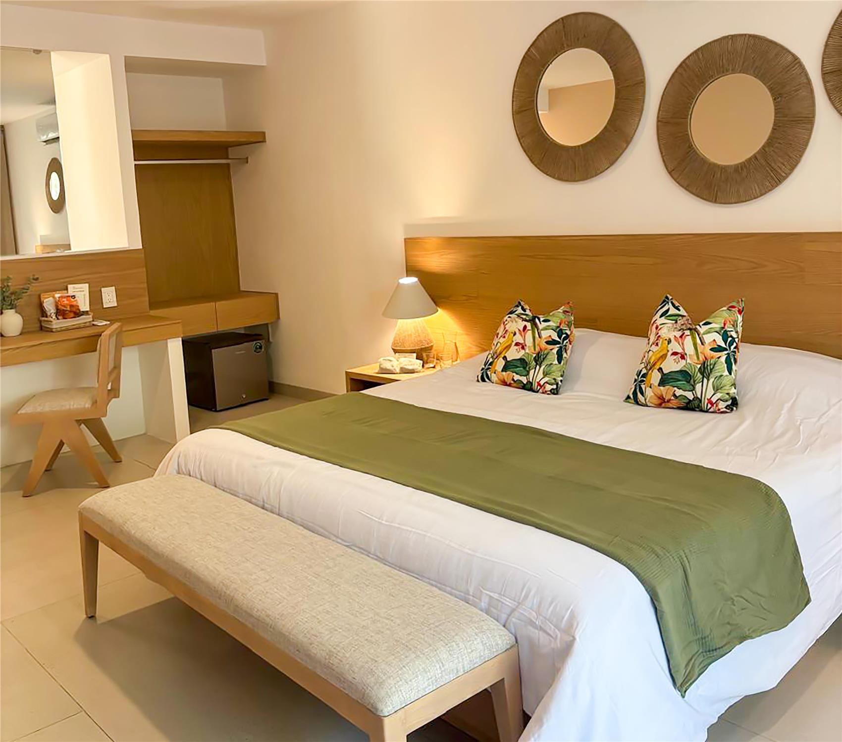 Premium, King Bed
