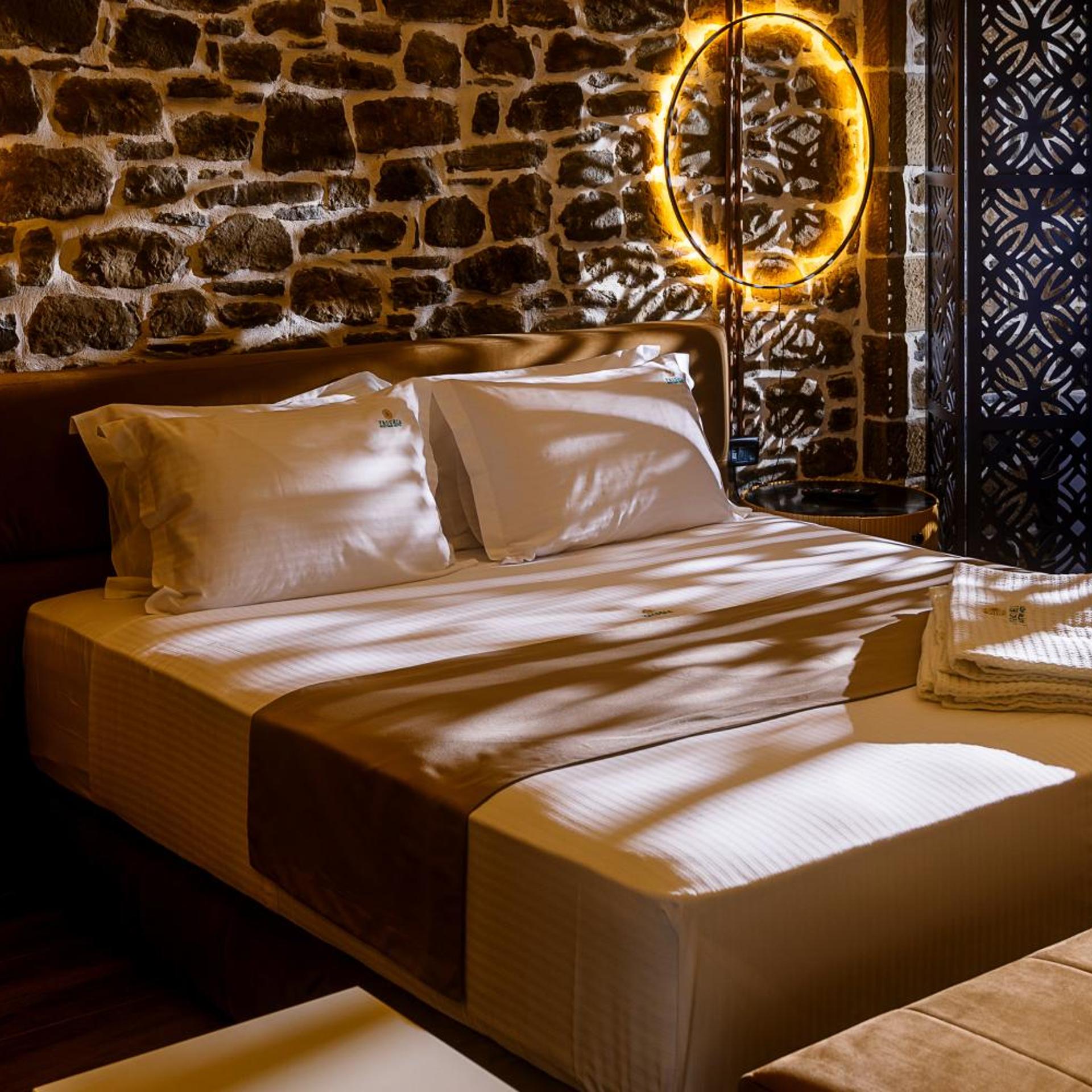 Vecchia Boutique Hotel 43/69