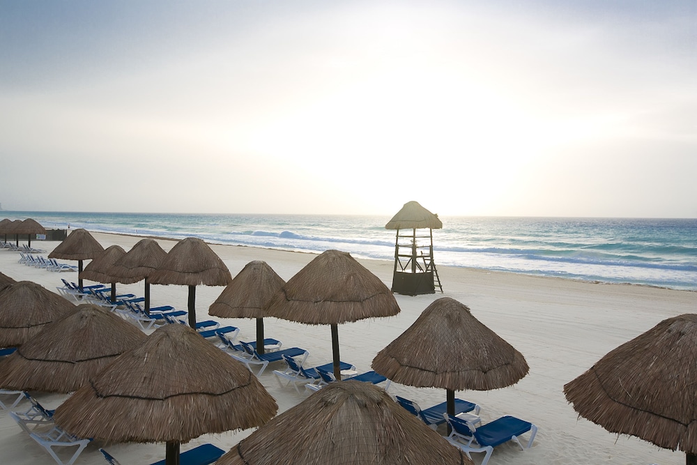 Golden Parnassus All Inclusive Resort & Spa - Adults Only 70/74