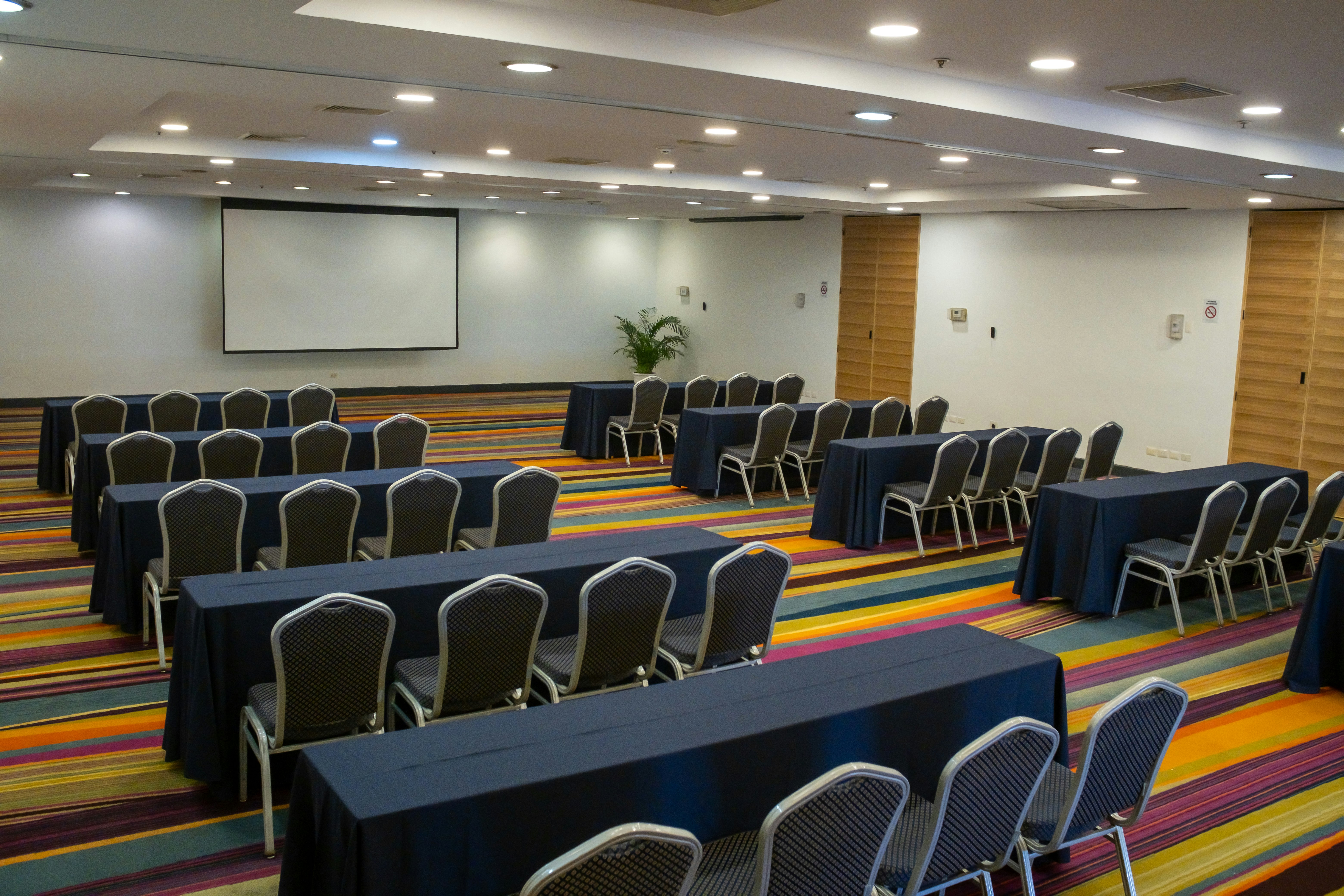 Hilton San Salvador 42/48