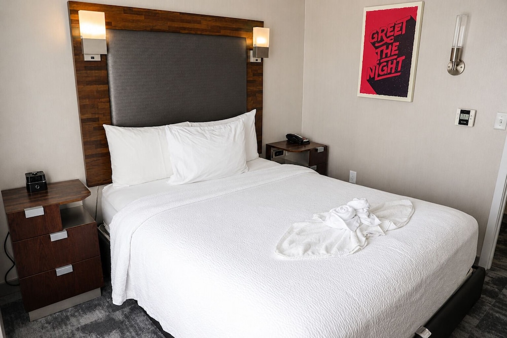 جناح أساسي بسريرين كوين بغرفتي نوم مع أريكة، TOWNEPLACE SUITES CRANBURY SOUTH BRUNSWICK 2/8