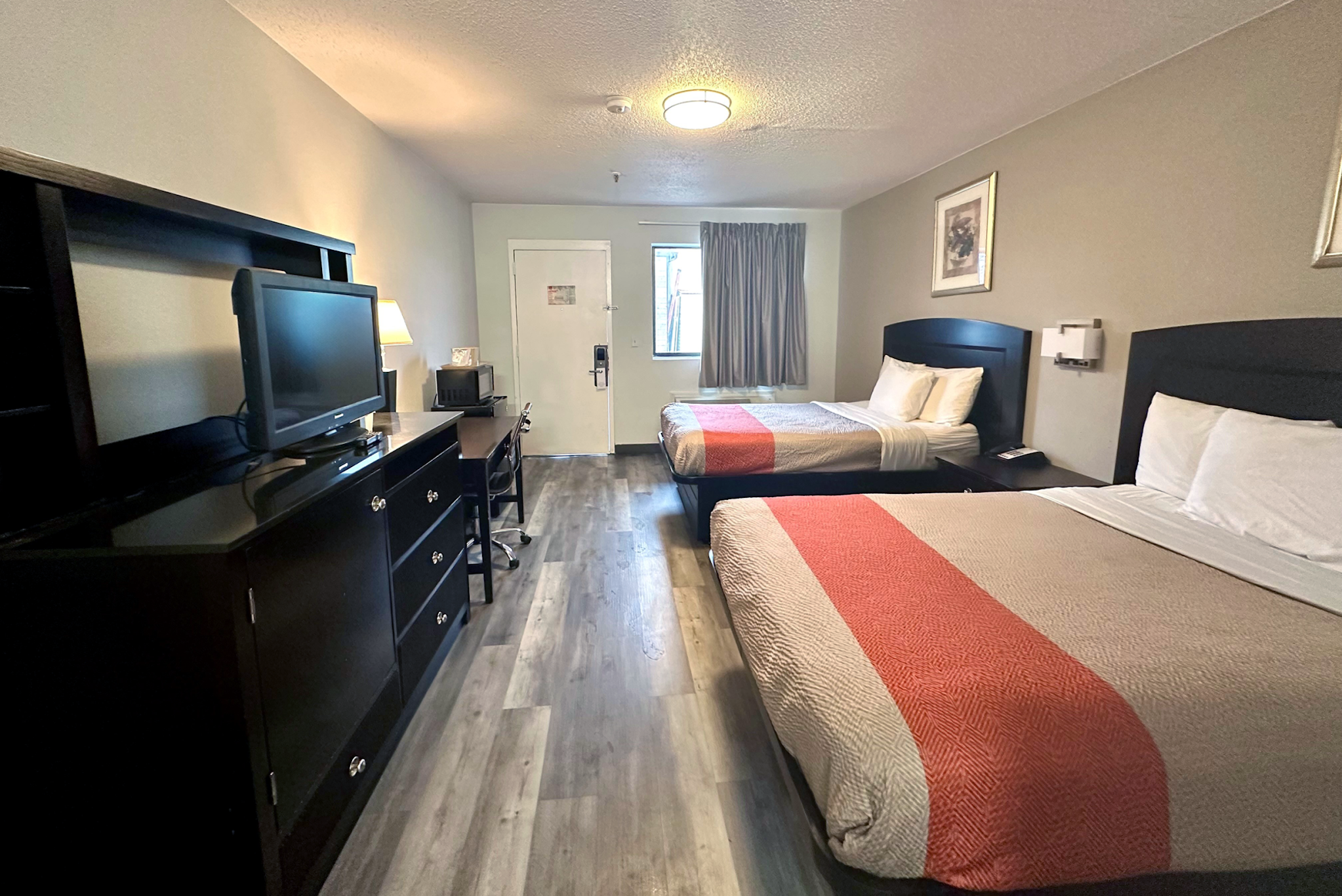Red Carpet Inn Norwalk CT 23/45