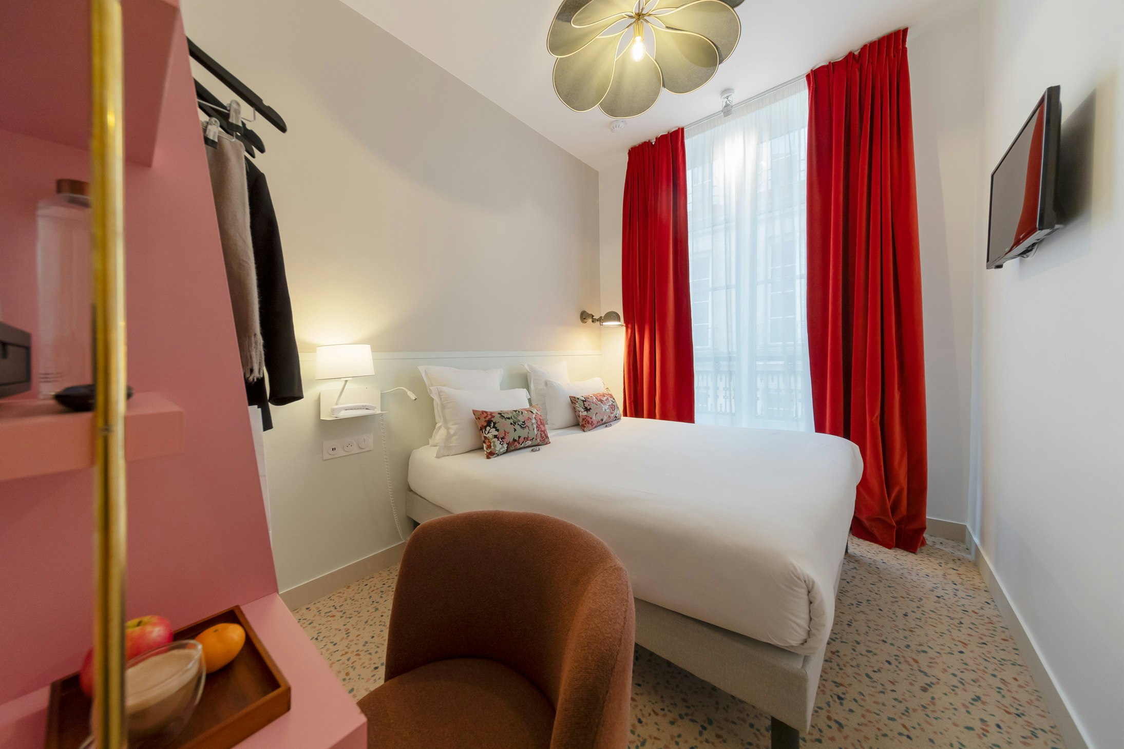 HOTEL DES CANETTES 10/10
