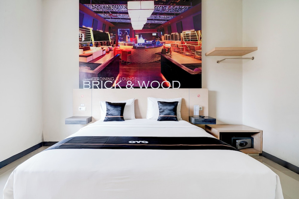 Townhouse Oak Cihampelas Near Ciwalk Formerly Promenade Hotel 42/72
