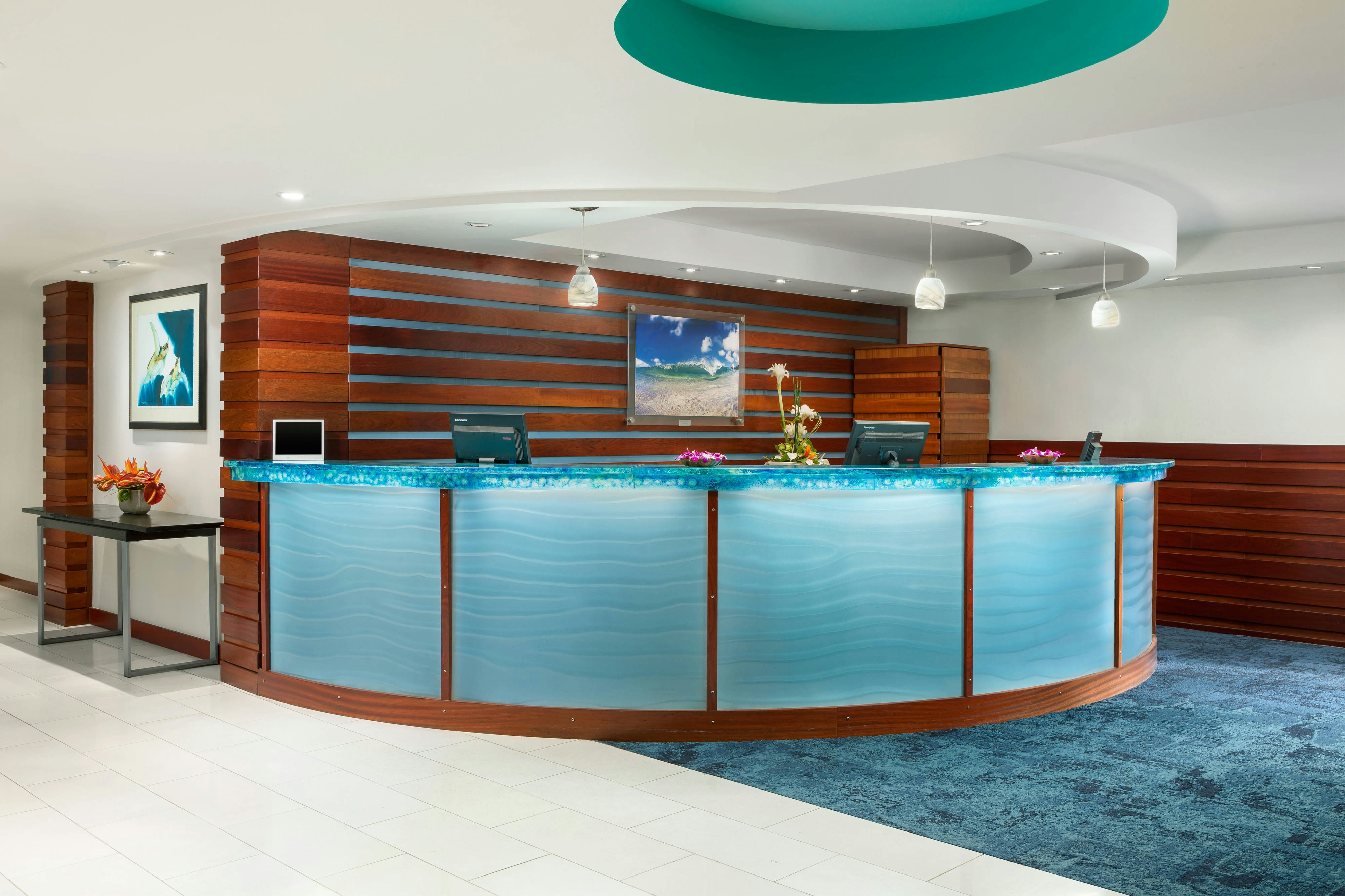 Courtyard By Marriott Waikiki Beach 1/14