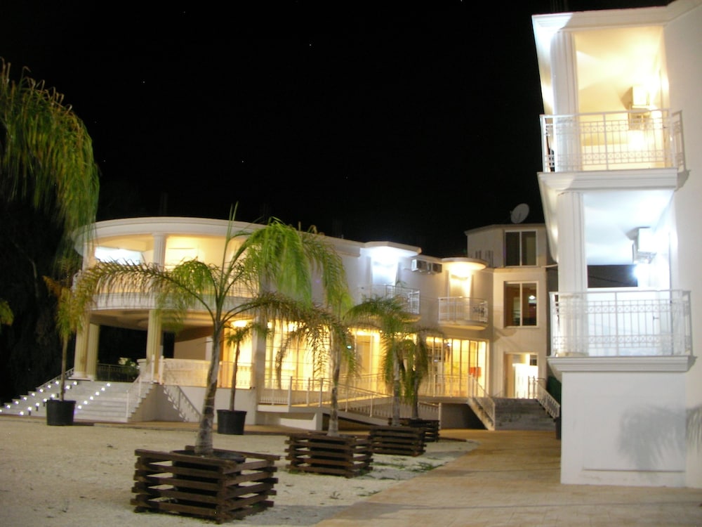 Hotel Mariana Laganas 27/34