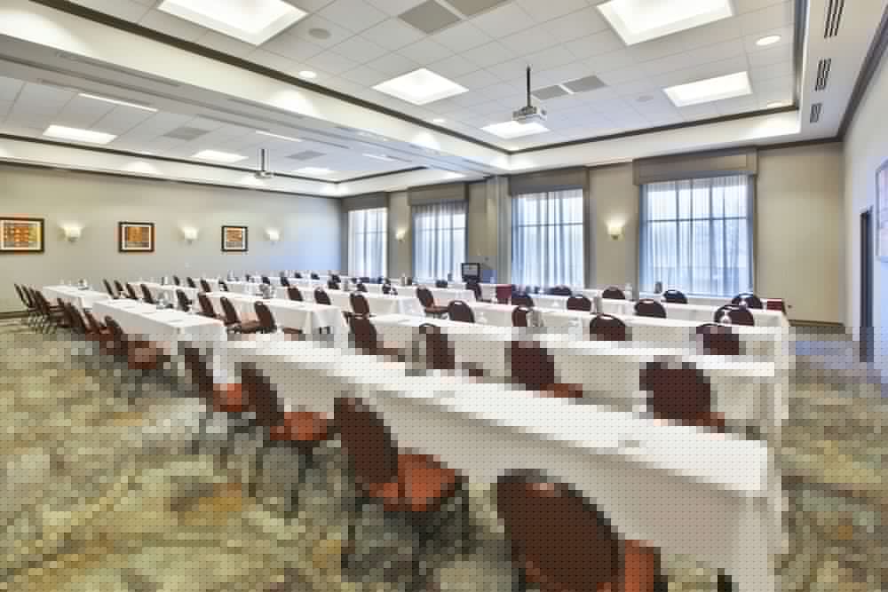 Embassy Suites Columbus - Airport 52/70