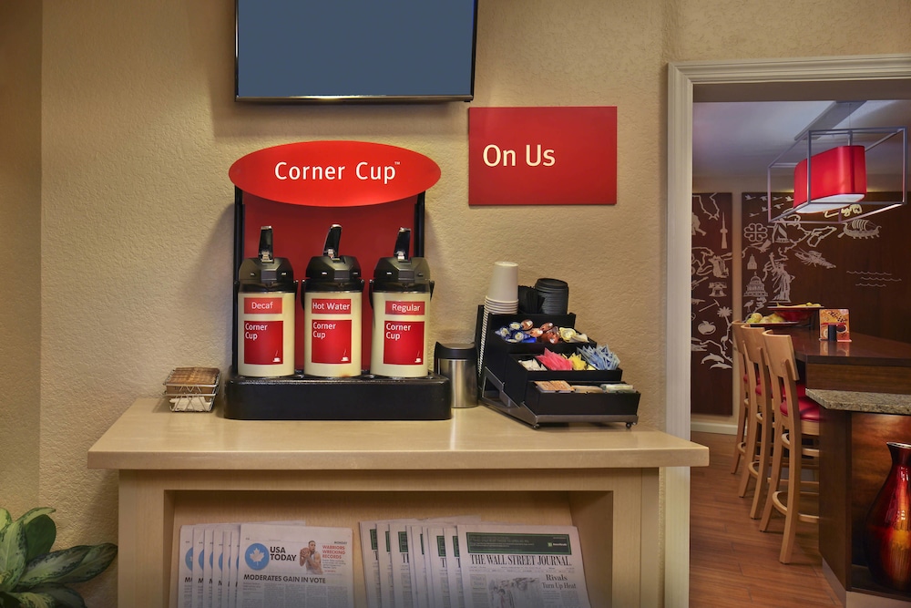 TownePlace Suites by Marriott Orlando East/UCF Area photo4