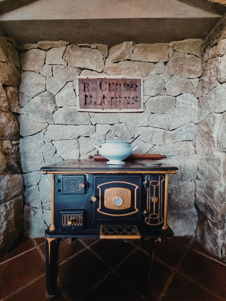 HOSTERIA CAUQUENES DE NIMEZ 6/55