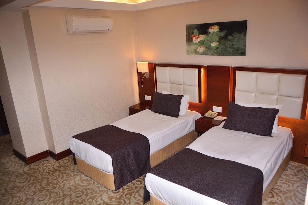 ASRIN BUSINESS HOTEL 34/73