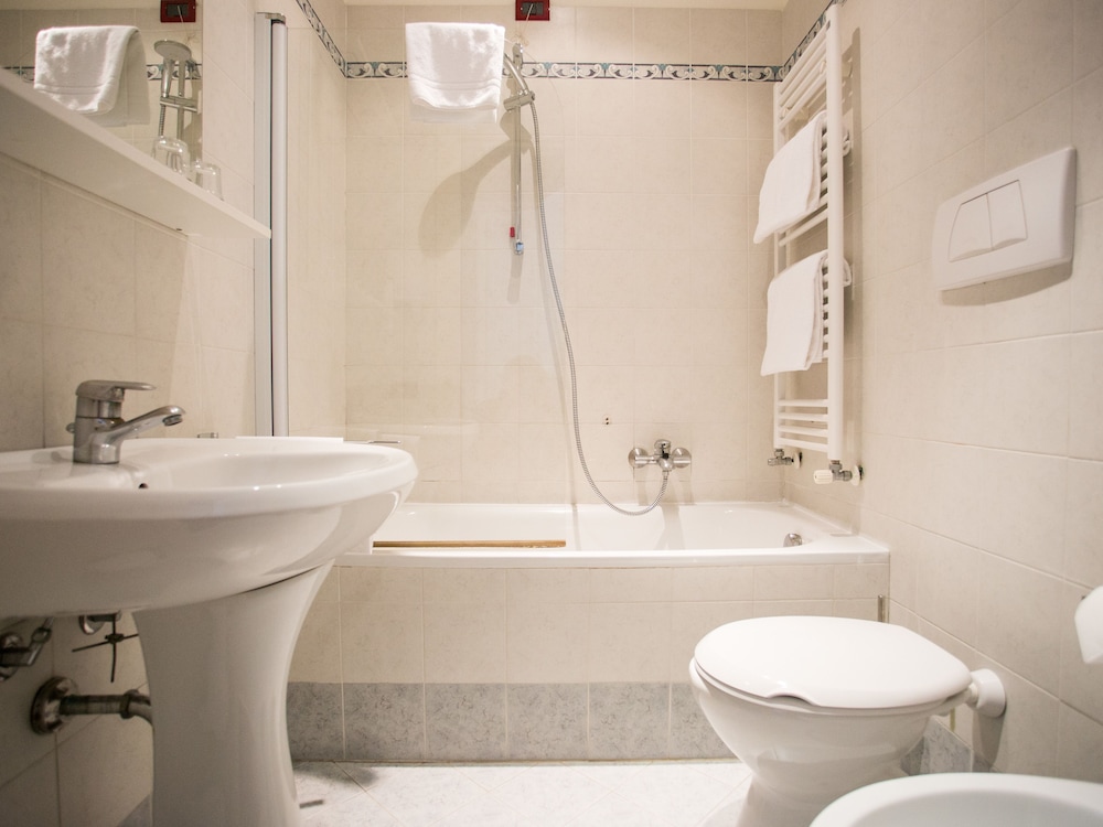 Hotel Ca Lucrezia 48/50