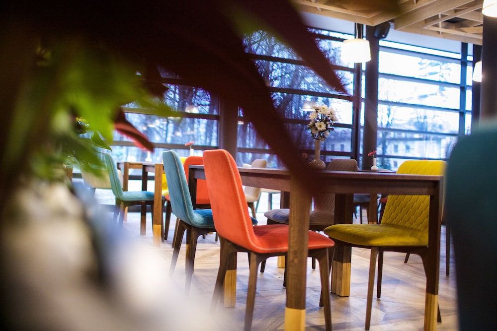 HERITAGE HOTEL KRONE 67/77
