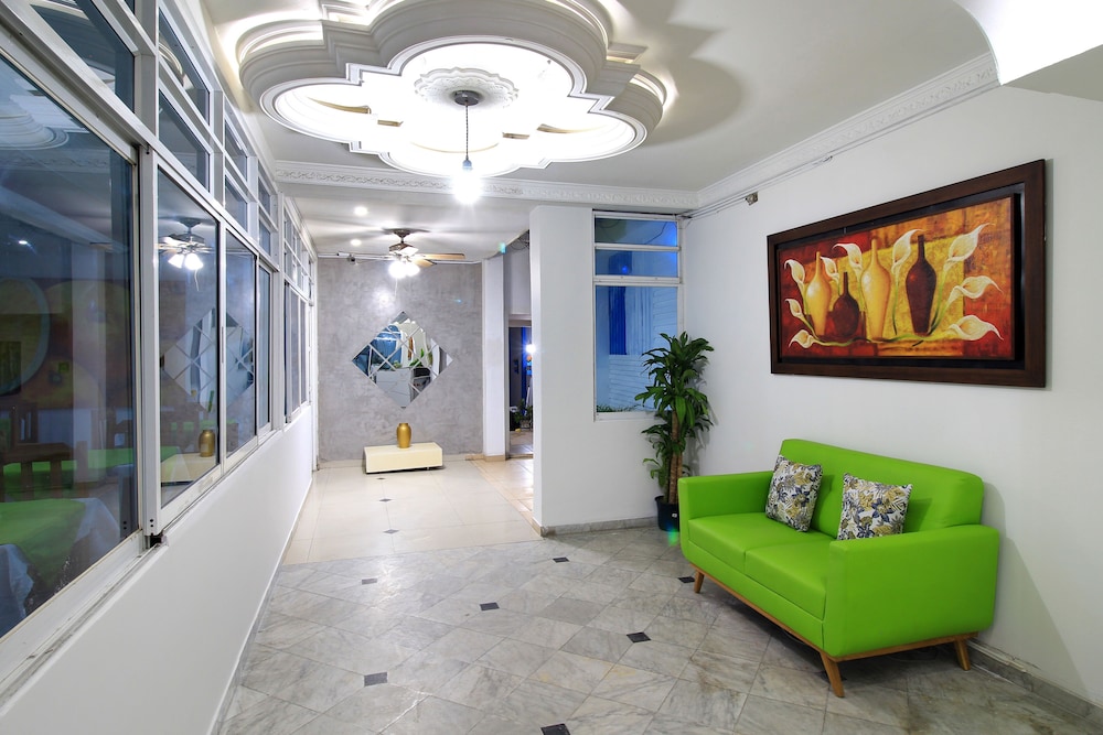 Hotel Abi Inn By GEH Suites 25/42