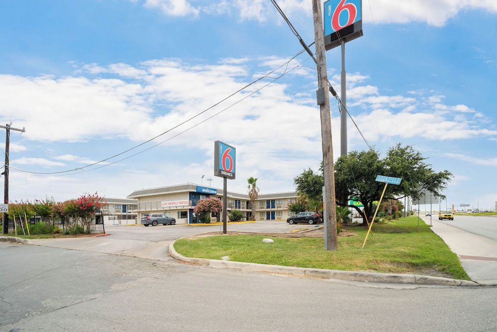 Motel6 San Antonio, TX - Fort Sam Houston 51/61