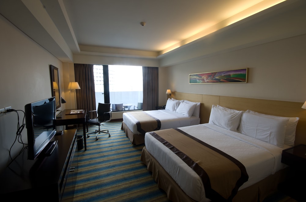 Luxent Hotel 13/67