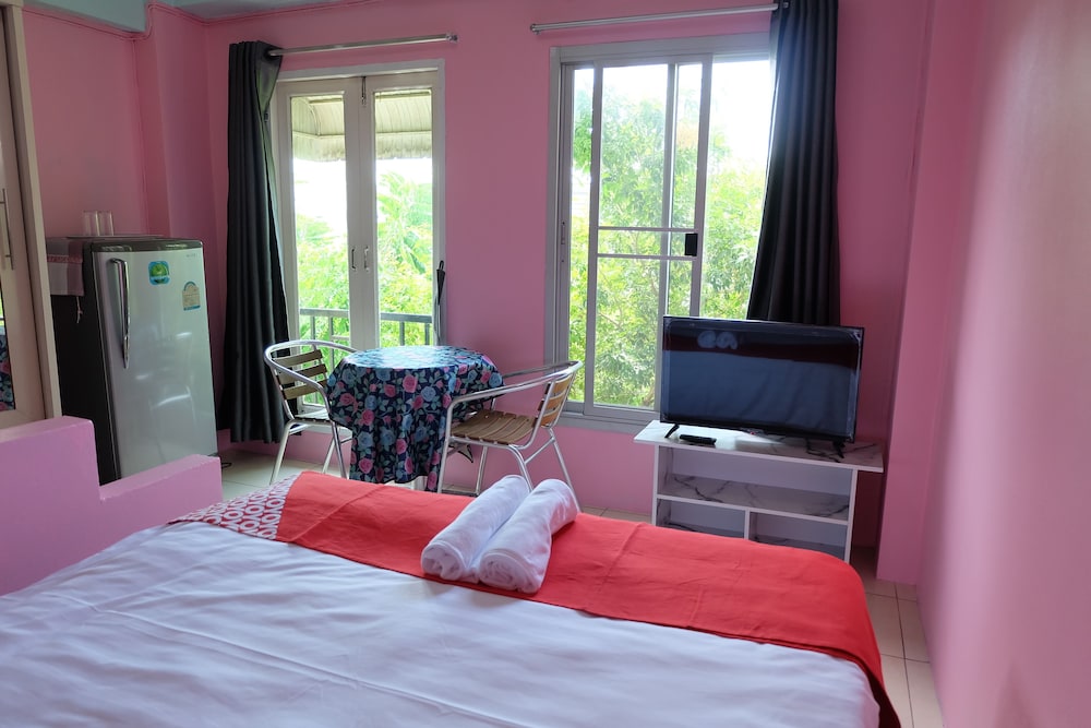 OYO 75429 101 Place Navanakorn 25/43