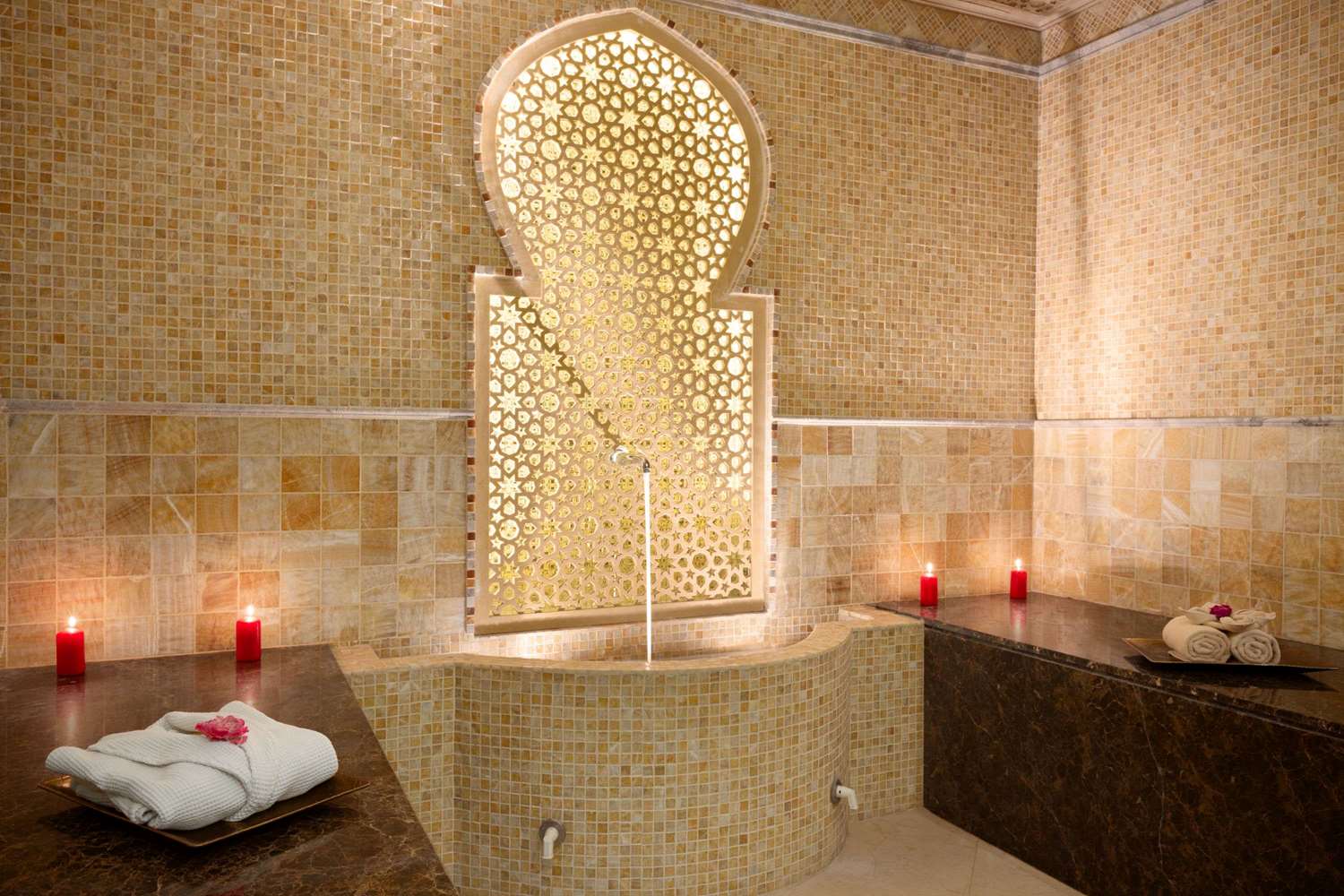 Ramada Resort by Wyndham Manama Seef 24/57