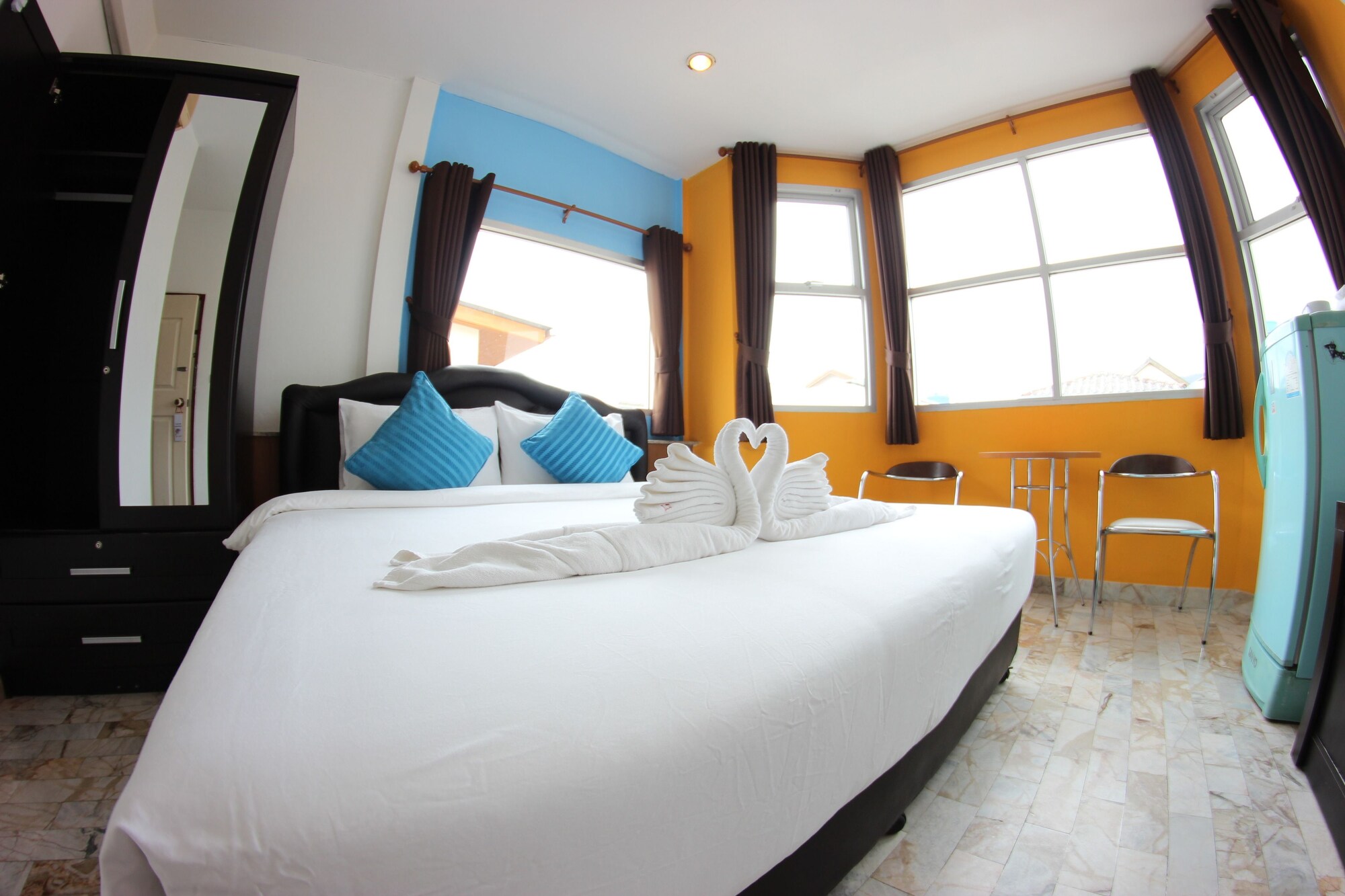 SUPERIOR, DOUBLE BED