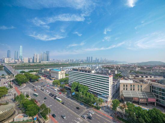 Dolton Lushan Hotel 22/22