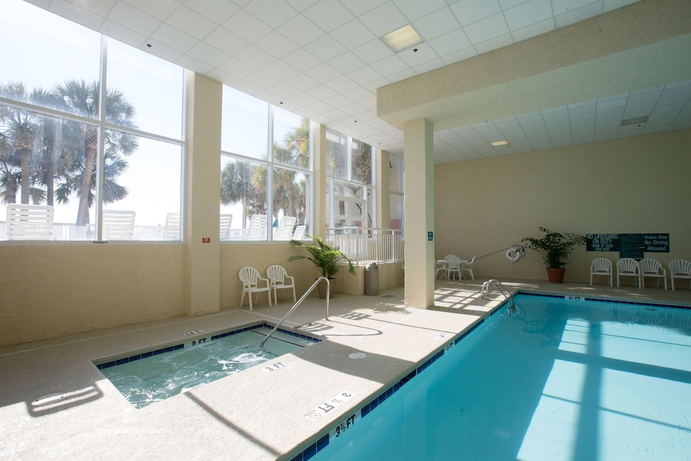 Ocean Drive Beach Golf Resort 14/64